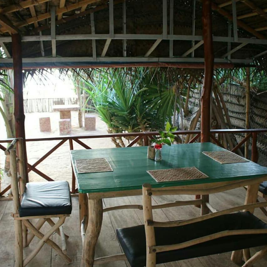 Happy Cocos Beach House Waskaduwa Luaran gambar
