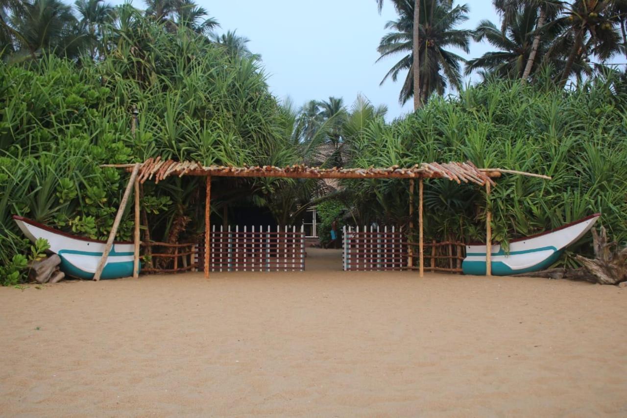 Happy Cocos Beach House Waskaduwa Luaran gambar