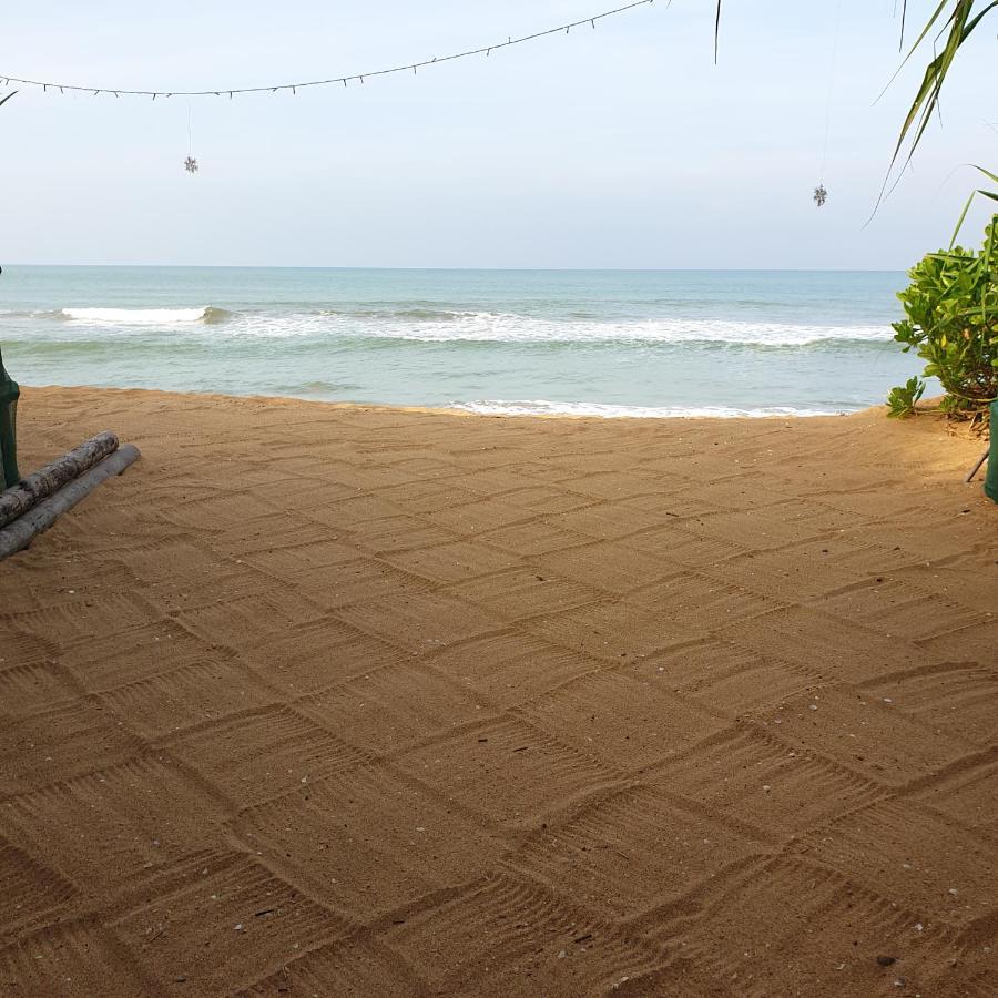 Happy Cocos Beach House Waskaduwa Luaran gambar