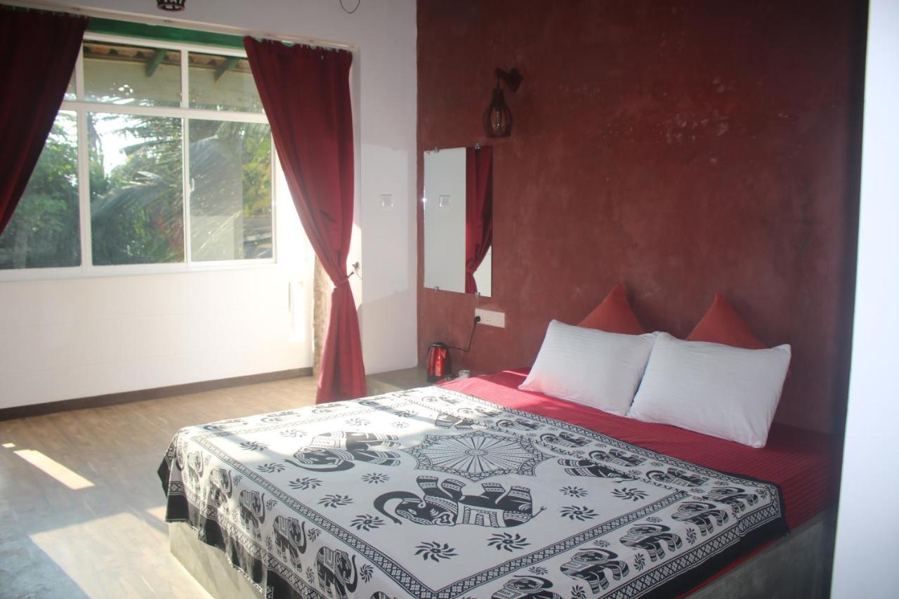 Happy Cocos Beach House Waskaduwa Luaran gambar